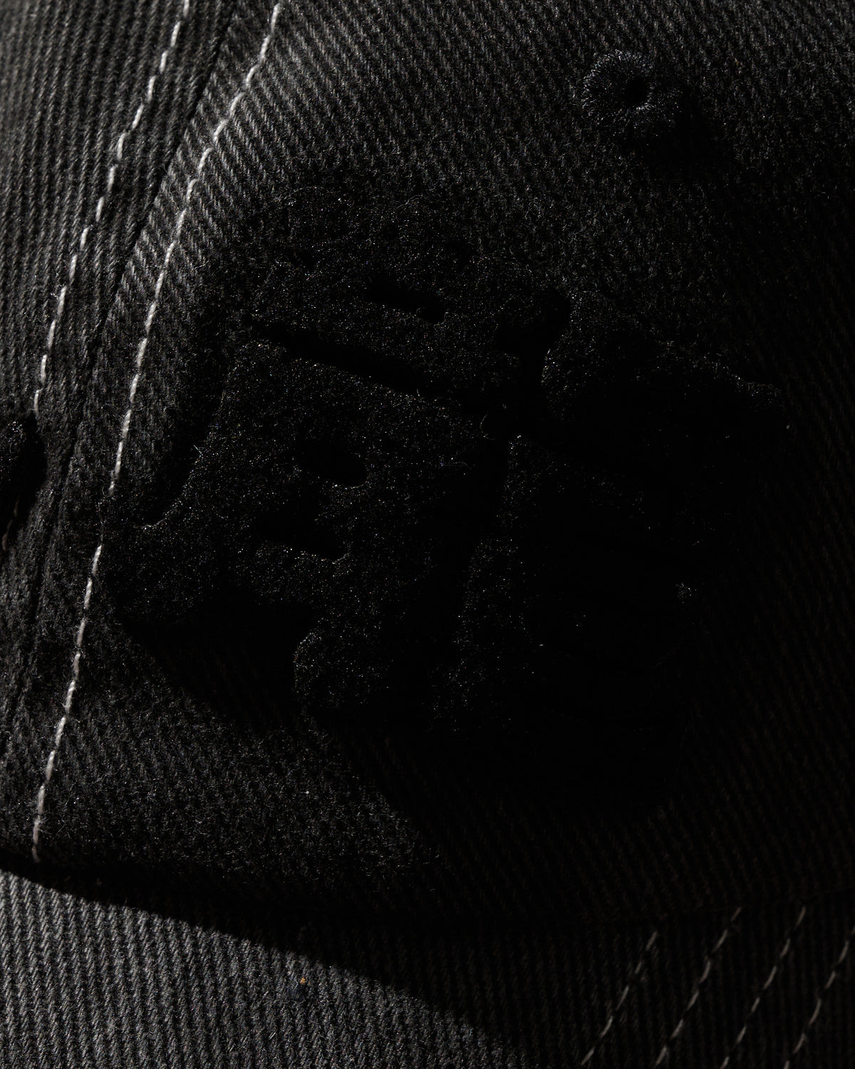 GRS FADED WASHED QUILTED KOWLOON CAP / BLACK ON WHITE