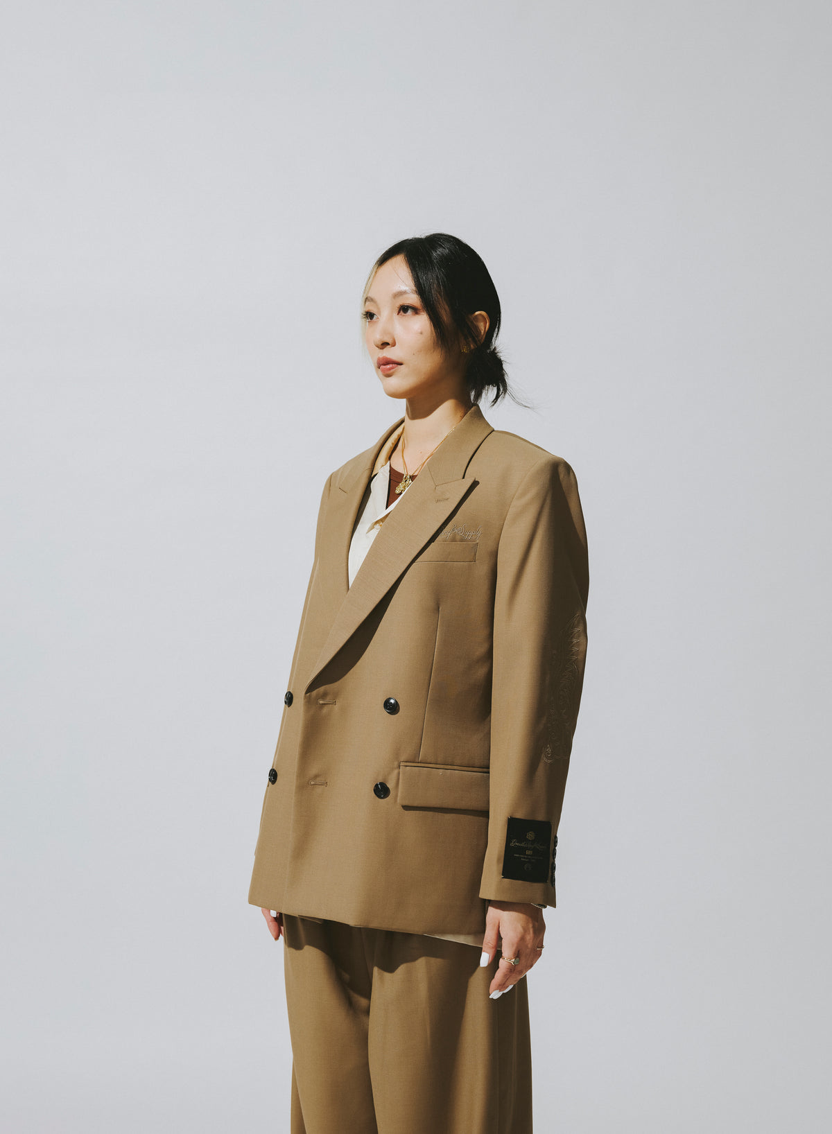 DOUBLE BREASTED TWEED BLAZER / TAN